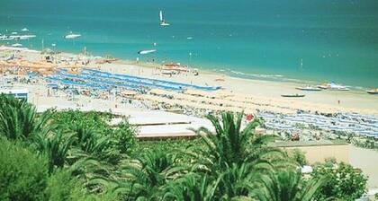 HOLIDAY RENTALS IN TORTORETO (TE)