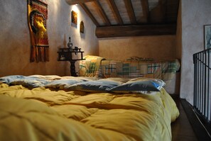 3 chambres, fer et planche à repasser