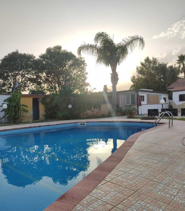 Outdoor pool - holiday home with pool 'Villa Assunta' (Monteroni di Lecce)