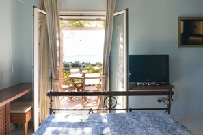 6 chambres, bureau, fer et planche à repasser, Wi-Fi