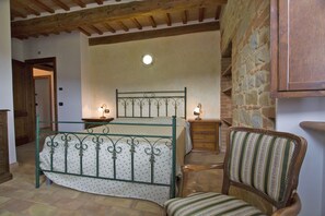 7 slaapkamers, wifi, beddengoed