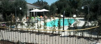 TENUTA LE CRIE, VILLETTA RESIDENCE with swimming pool and tennis court