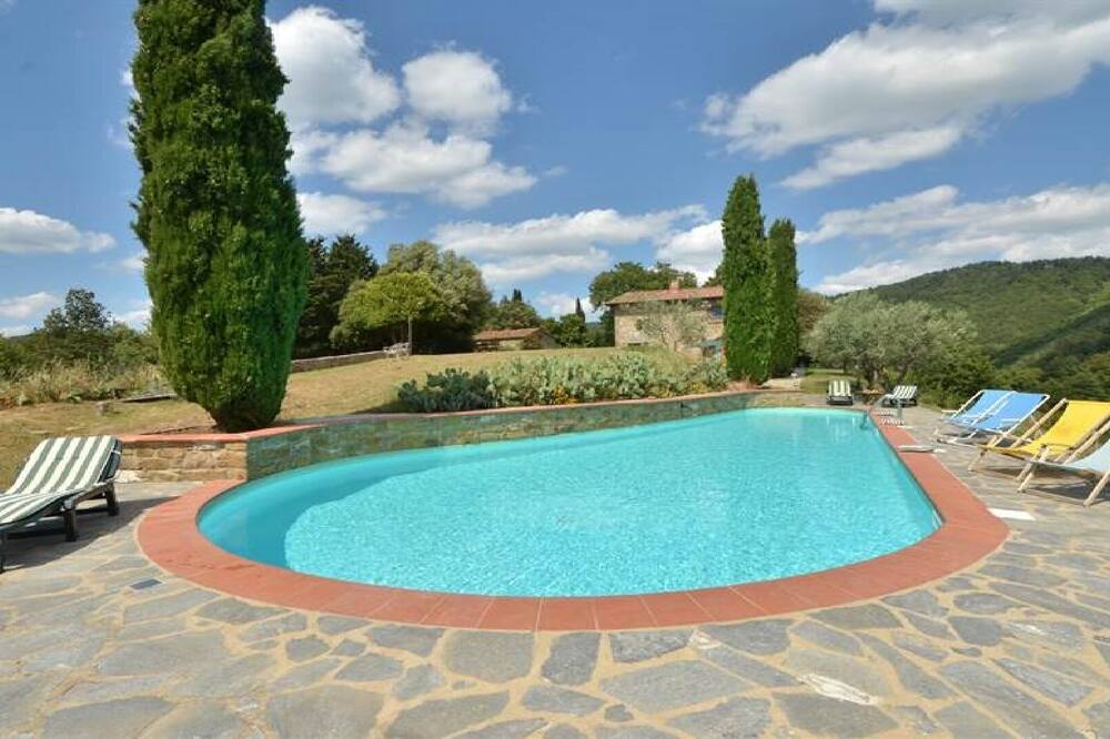 Large tosca American country house in a dream location and absolute calm