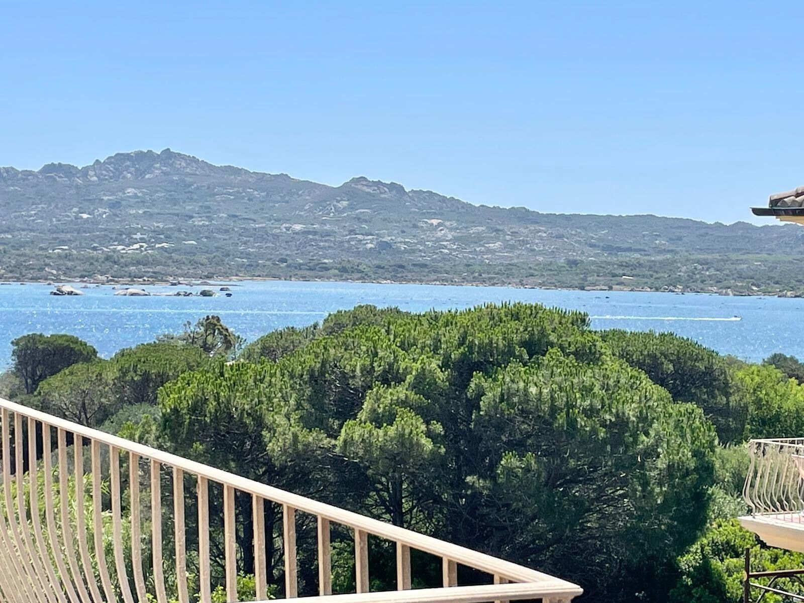 الإطلالة من المنشأة