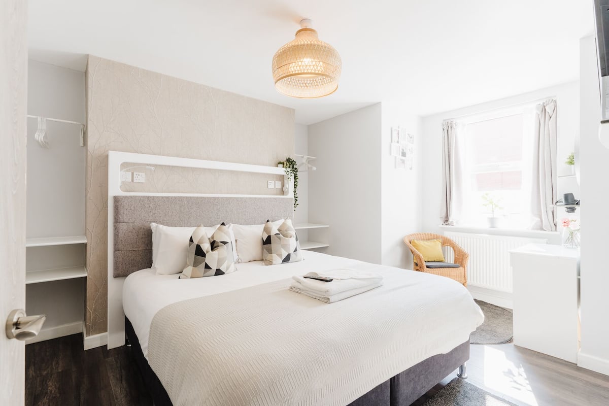 Premier-Apartment, 1 King-Bett und Schlafsofa, Kochnische, Erdgeschoss