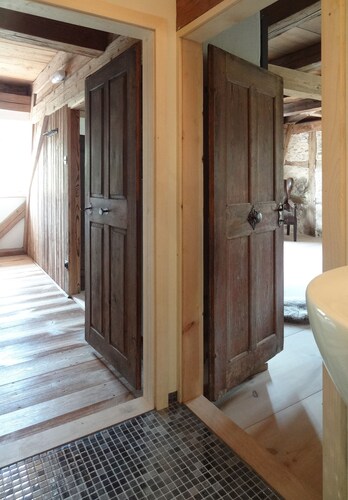 Lichtblick apartment near Bad Windsheim, fireplace, garden, barbecue, panorama screen, massage