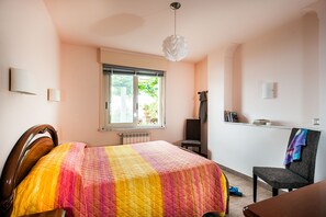 2 bedrooms, in-room safe, iron/ironing board, travel crib - Residence Schuler - Apartment 'B' with sea-Etna view (Taormina)