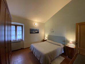 2 chambres, lit parapluie, Wi-Fi gratuit, draps fournis