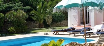 Villa with Books, Sun, Swing Bed, Private Pool And A Spacious Garden To Enjoy