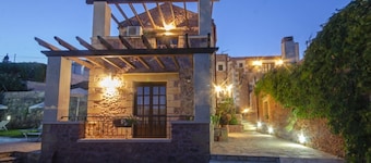 Big villas complex 20 sleeps *3 private pool *Sea view