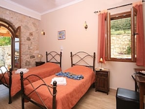 3 chambres, fer et planche Ă repasser, Wi-Fi, literie fournie