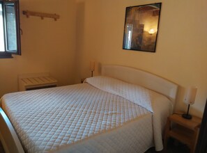 2 habitaciones, internet y ropa de cama