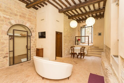 Assisi center studio