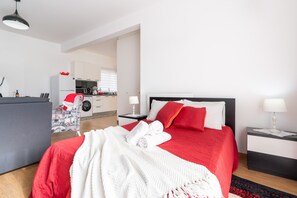 1 chambre, fer et planche à repasser, Wi-Fi, literie fournie