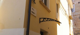 APARTMENT RENOVATED IN THE FULL HISTORICAL CENTER OF PIZZO