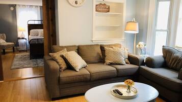 TV, Netflix, streaming services