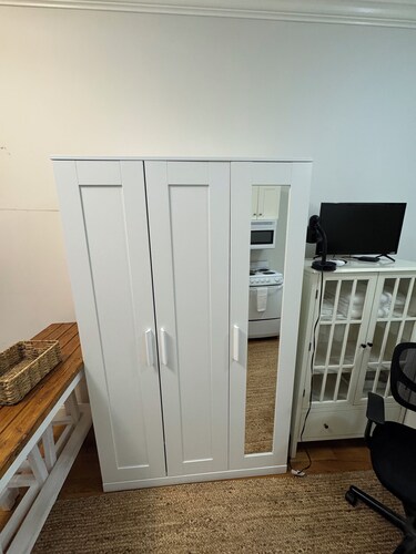 Cozy nest of a condo tiny home in Downtown Northampton-- walk to Smith College!