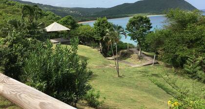 Creole house on the heights of Caféière