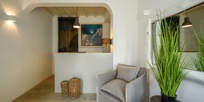 Interior - Junior pool front yard (Mikonos)