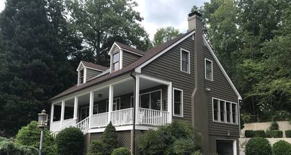 LAGO ESPACIOSO LANIER LAGO RETIRO DE LA CASA