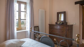 3 Schlafzimmer, Schreibtisch, Bügeleisen/Bügelbrett, kostenloses WLAN