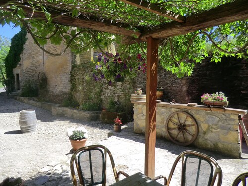  Domaine d'alcapiès, bed and breakfast, SUD AVEYRON FRANCE