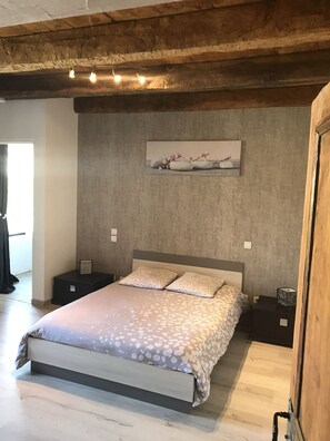 1 bedroom, WiFi, bed sheets