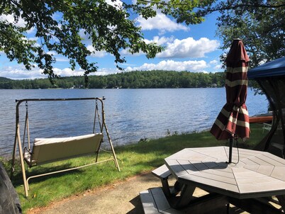 Little Loon Cottage and Beach on Webster Lake