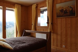 4 chambres, fer et planche Ă repasser, Wi-Fi, draps fournis