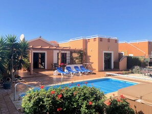 Ulkouima-allas, lämmitetty uima-allas