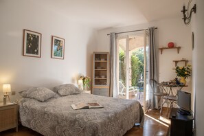 Fer et planche à repasser, Wi-Fi gratuit