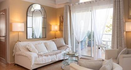 Dans une magnifique résidence avec piscine, appartement 60M2 avec terrasse