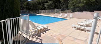 In a magnificent residence with swimming pool, 60M2 apartment with terrace 