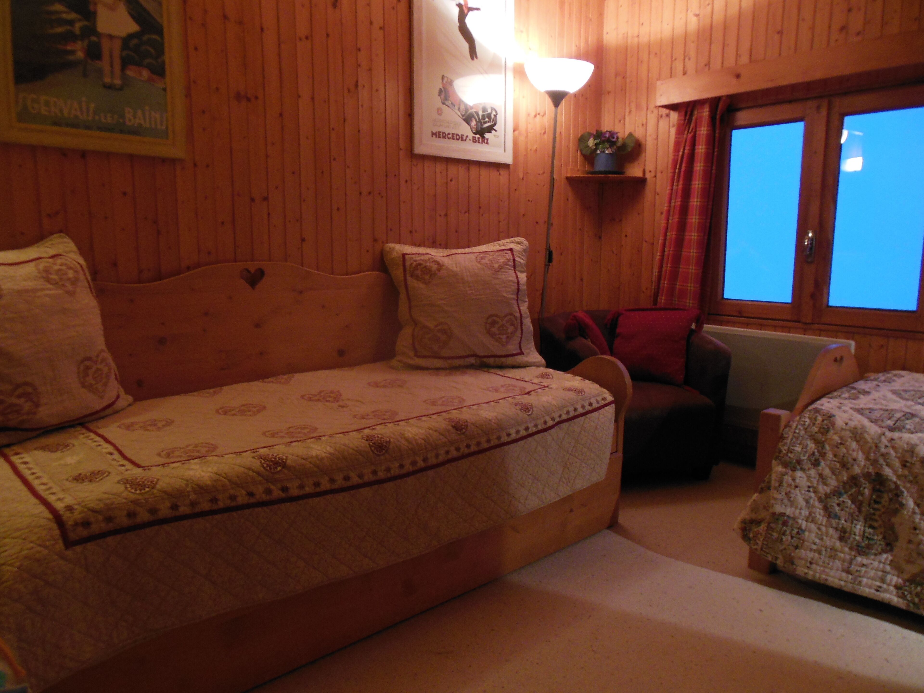 3 chambres, fer et planche à repasser, Wi-Fi gratuit, draps fournis