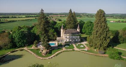 Suite Familiale ( 2 Adultes + 4 Enfants ) CHATEAU LES VALLEES en TOURAINE