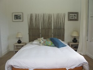 4 Schlafzimmer, Bügeleisen/Bügelbrett, kostenloses WLAN, Bettwäsche