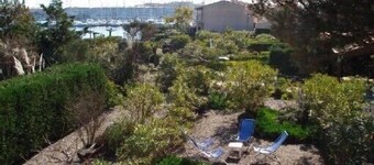 Marina ideal for 8 pple. overlooking a private beach, in the heart of cap d'agde