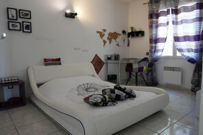 4 chambres, bureau, fer et planche Ă repasser, Wi-Fi gratuit