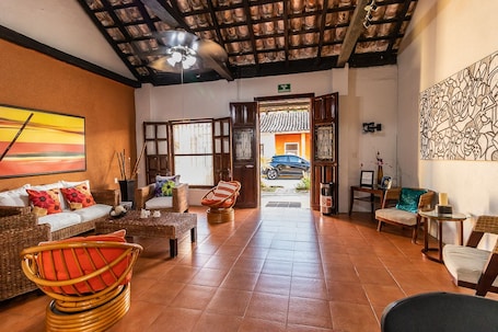 Sala de estar en el lobby