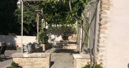 WARMES UND KOMFORTABLES FAMILIENHAUS in der Nähe des FESTIVAL D'AVIGNON