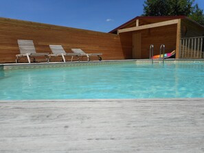 Piscine extérieure, piscine chauffée