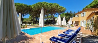 Villa 4 bedrooms, sleeps 300 meters from pampelone beach