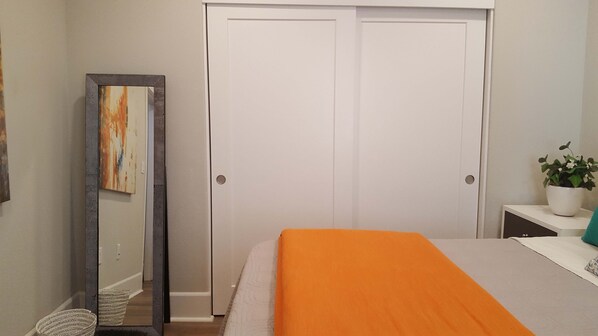 1 غرفة نوم وخدمة الإنترنت