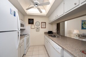 Fridge, microwave, oven, stovetop - Cozy Dockside 2 bed, 2 bath at Sanibel Moorings #1622 (Sanibel)