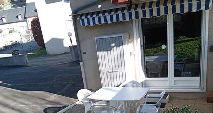 STUDIO 4 to 6 people