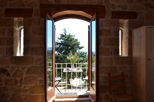 Beautiful Stone Cottage with Sea and Mountain Views
