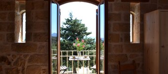 Beautiful Stone Cottage with Sea and Mountain Views