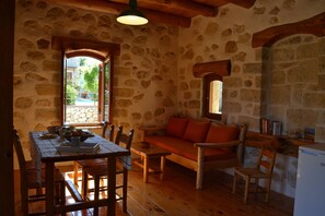 تناول الطعام