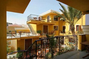 Terrace/patio - Holiday House - at Hotel Esperia in Milazzo (Milazzo)