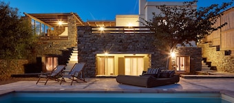 Grande Villa 180m2, Self Catered Luxury Villa, Prvate Pool, Seaview